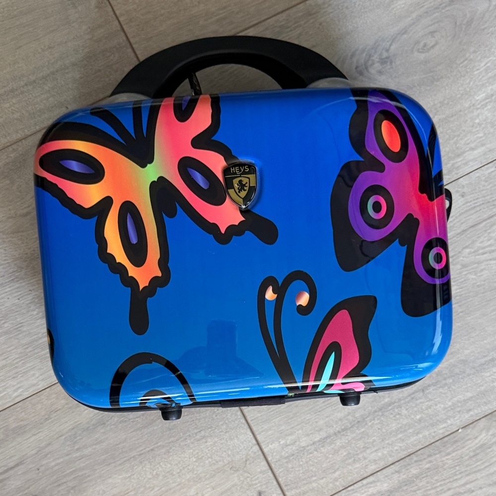 Heys Blue Butterfly Cosmetic Case